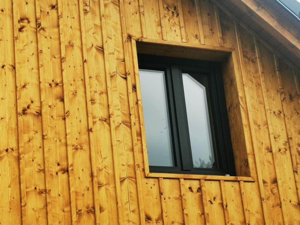 Realizace překládaných štítů